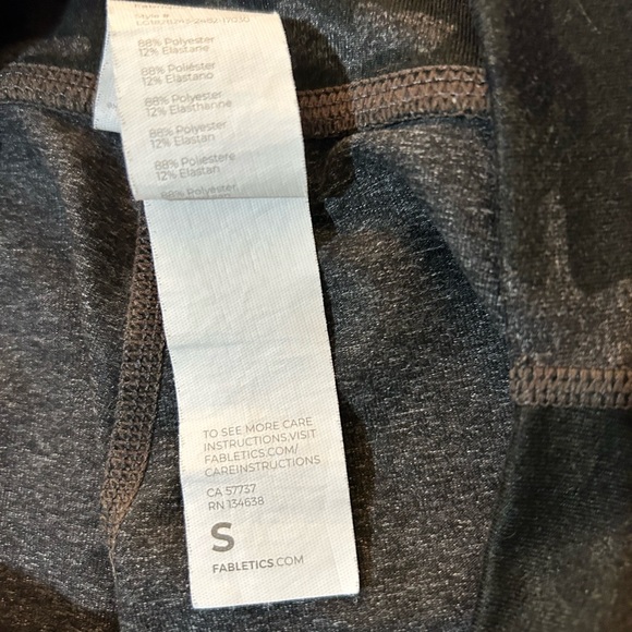 Fabletics Leggings Size S Camouflage Gray Black - Picture 7 of 8